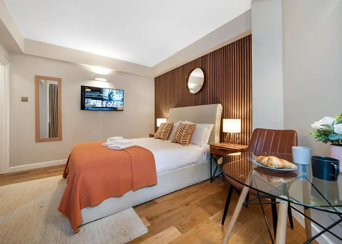 Elegant Apartment In Chelsea